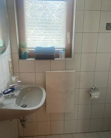 Zur Thusmuehle بيت للعطل Roslau